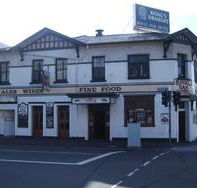 The Royal Oak - Accommodation Mermaid Beach