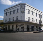 Royal Hotel - Accommodation Mermaid Beach