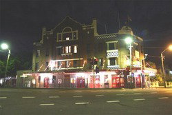 Captain Cook Hotel - Accommodation Mermaid Beach 0