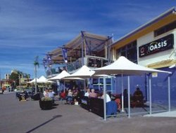 Waterfront Hotel - Accommodation Mermaid Beach 3