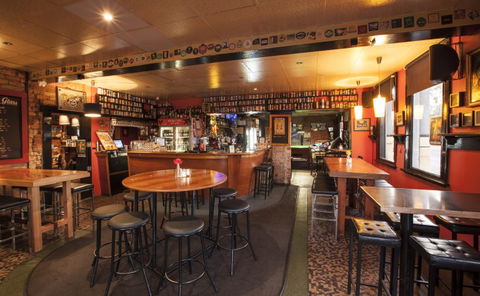 The Fox Hotel - Accommodation Mermaid Beach 2