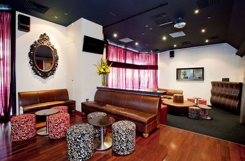Kremlin Bar - Accommodation Mermaid Beach 1