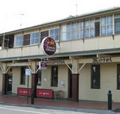 Commercial Hotel Alexandra - Accommodation Mermaid Beach