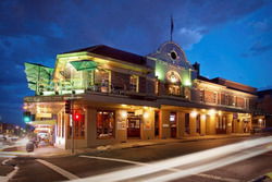 Town Hall Hotel - Accommodation Mermaid Beach 0