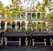 World Bar - Accommodation Mermaid Beach