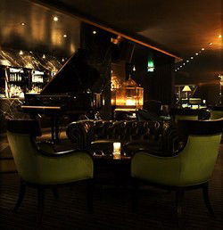 Trademark Hotel Lounge Bar And Piano Room - Accommodation Mermaid Beach 0