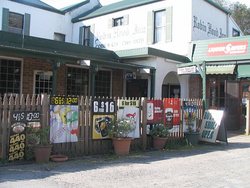 Robin Hood Hotel - Accommodation Mermaid Beach 1