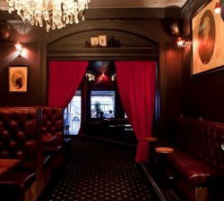 World Bar - Accommodation Mermaid Beach 2