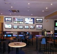 Tacking Point Tavern - Accommodation Mermaid Beach