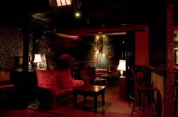 Cafe Lounge - Accommodation Mermaid Beach 0