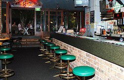 Norfolk Hotel - Accommodation Mermaid Beach 1