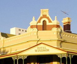 The Windsor  - Accommodation Mermaid Beach 1