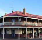 Brookton Club Hotel - Accommodation Mermaid Beach