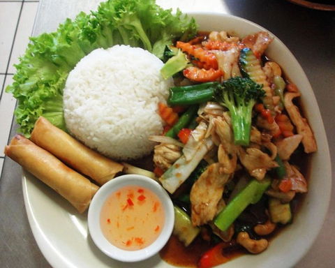 Burleigh Thai - Accommodation Mermaid Beach 1