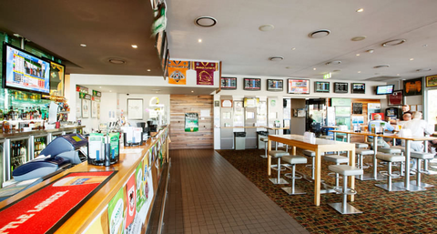 Pelican Waters Tavern - Accommodation Mermaid Beach 2