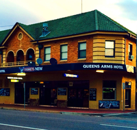 Queens Arms Hotel - Accommodation Mermaid Beach