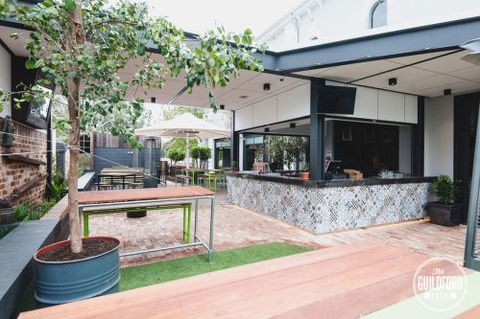 The Guildford Hotel - Accommodation Mermaid Beach 1