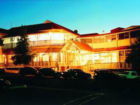 Loxton Community Hotel Motel - Accommodation Mermaid Beach 0