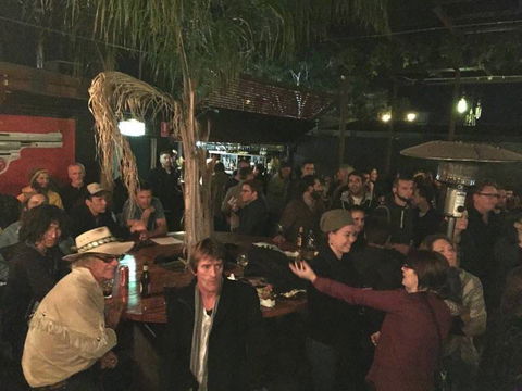 Epilogue Lounge - Accommodation Mermaid Beach 2