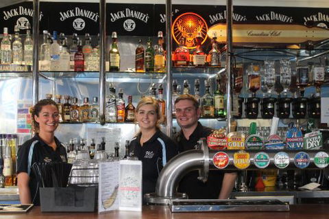 Wisdom Bar & Cafe - Accommodation Mermaid Beach 2