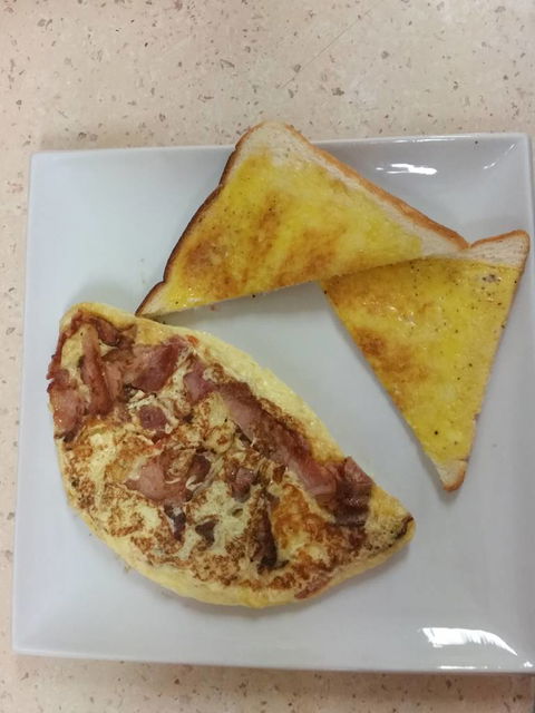Glendon Street Cafe - Accommodation Mermaid Beach 1