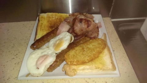 Glendon Street Cafe - Accommodation Mermaid Beach 4