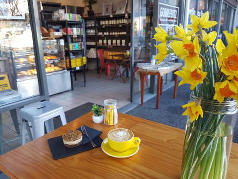 Gobblegutz Espresso Bar & Gourmet Food Store - Accommodation Mermaid Beach 1