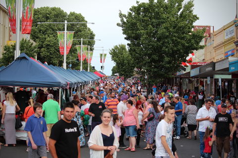 Cowra Christmas Street Festival - Accommodation Mermaid Beach 0