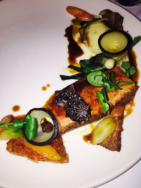 Feast And Forage - Craig's Royal Hotel - Accommodation Mermaid Beach 2
