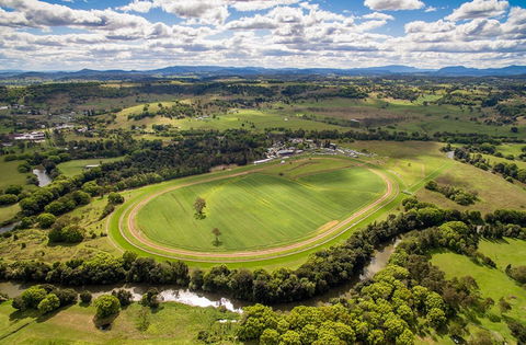 The O’Brien Electrical And Plumbing Lismore Cup - Accommodation Mermaid Beach 0