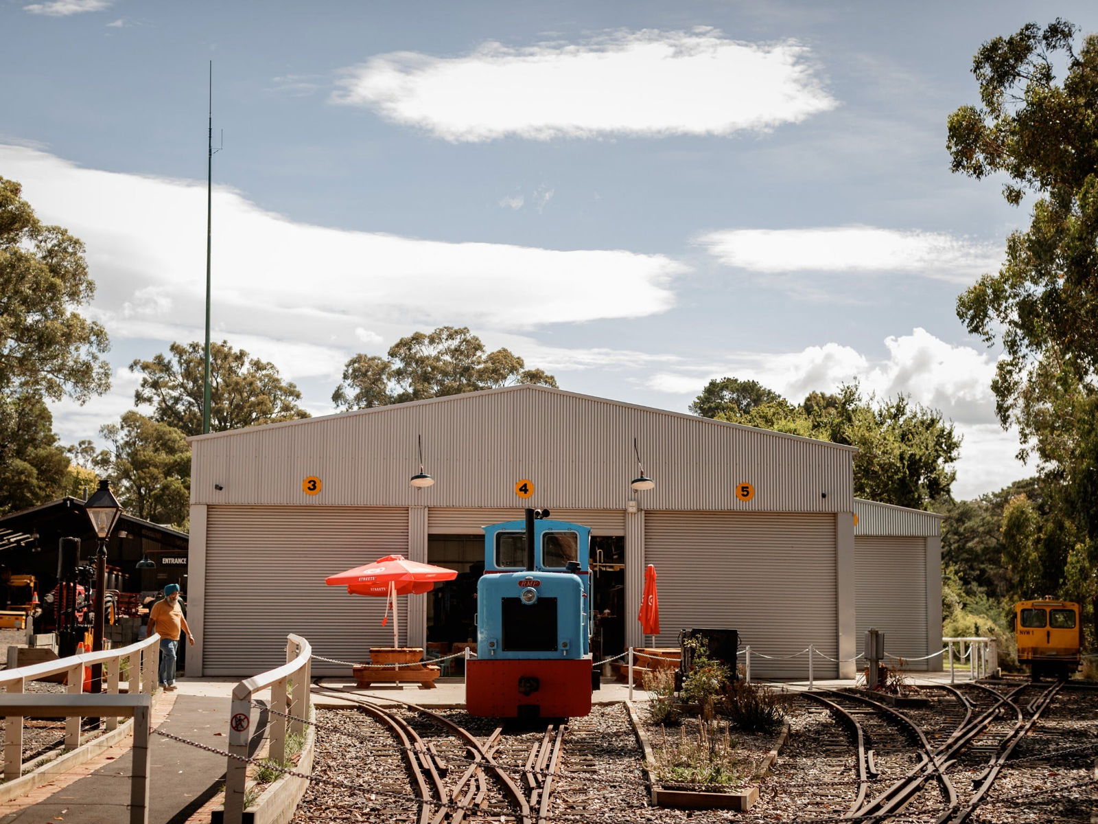 Menzies Creek VIC Accommodation Mermaid Beach