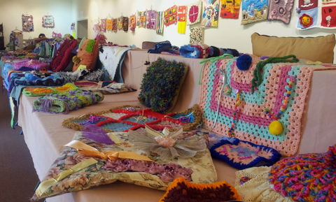 Dementia Fiddle Rug Exhibition - Accommodation Mermaid Beach 0