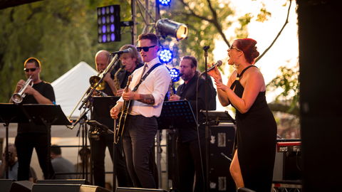 Festivale - Accommodation Mermaid Beach 1