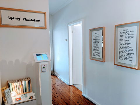 Introduction To Meditation: Know Your Mind And Learn How To Free Your Mind - Accommodation Mermaid Beach 2