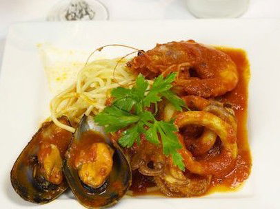 Il Bolognese - Accommodation Mermaid Beach 2