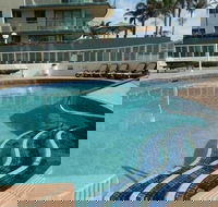 Beachfront Towers - Accommodation Mermaid Beach