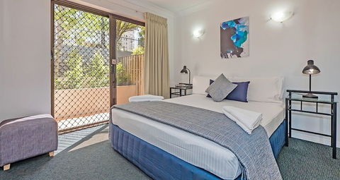 Burleigh On The Beach Holiday Apartments - Accommodation Mermaid Beach 4