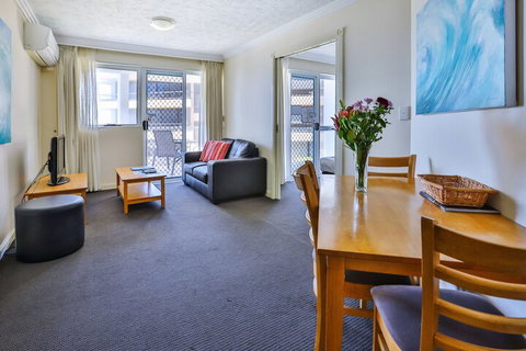 Regency On The Beach - Accommodation Mermaid Beach 7