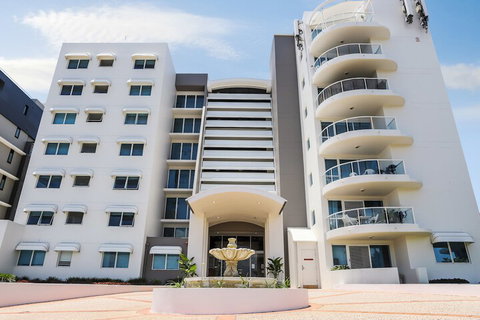 Regency On The Beach - Accommodation Mermaid Beach 3