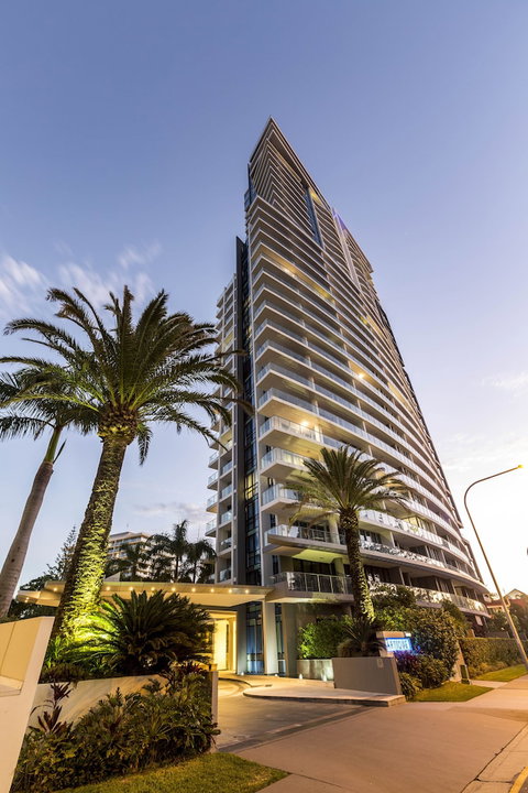 Artique Surfers Paradise - Accommodation Mermaid Beach 0