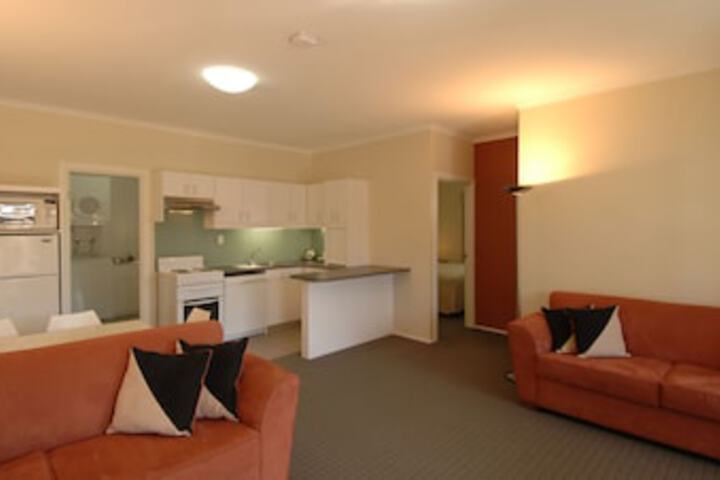  Accommodation Mermaid Beach