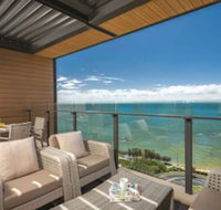 Oaks Redcliffe Mon Komo Suites - Accommodation Mermaid Beach