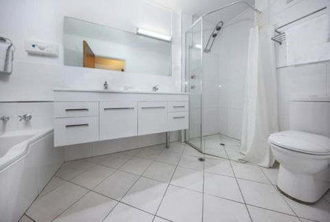 Belconnen Way Hotel Motel And Serviced Apartments - Accommodation Mermaid Beach 6
