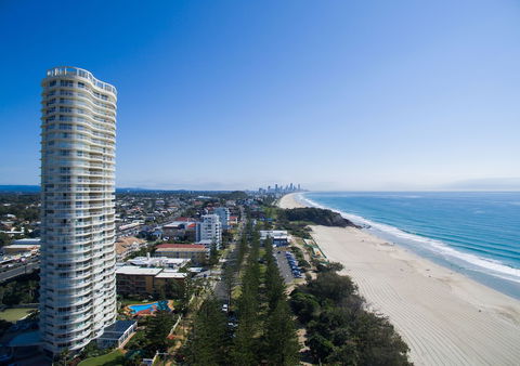 Burleigh Surf Apartments - Accommodation Mermaid Beach 2