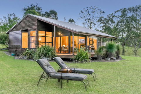 Cedars Mount View - Accommodation Mermaid Beach 3