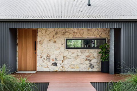 Cedars Mount View - Accommodation Mermaid Beach 1