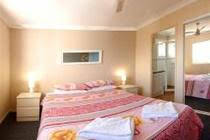 Shaz Maisons Apartments - Accommodation Mermaid Beach 2