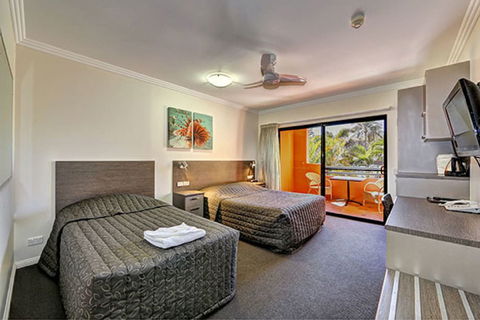 Kacys Bargara Beach Motel - Accommodation Mermaid Beach 5