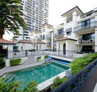 Island Beach Resort - Accommodation Mermaid Beach