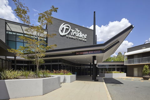 Quality Hotel Dickson - Accommodation Mermaid Beach 4